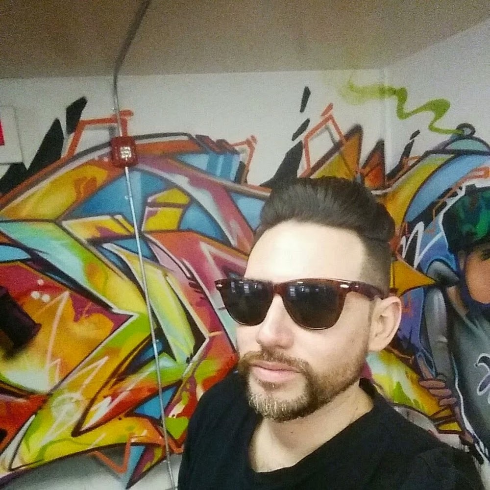 Meet your Posher, Cesar